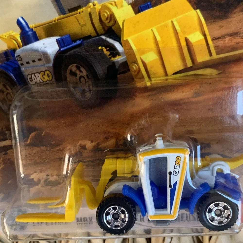 MBX Load Lifter Construction Vehicle Matchbox Toy Truck  New